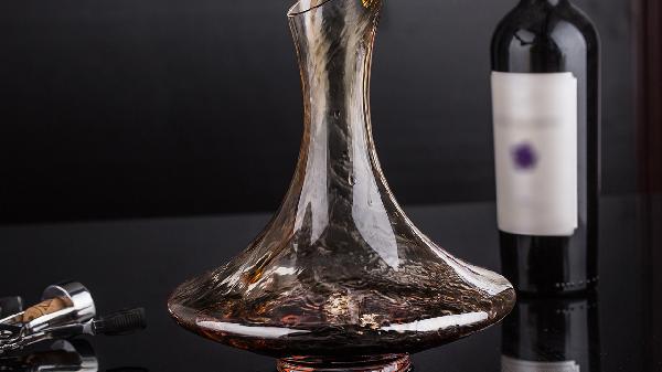 紅酒養(yǎng)生每天什么時(shí)候喝比較好