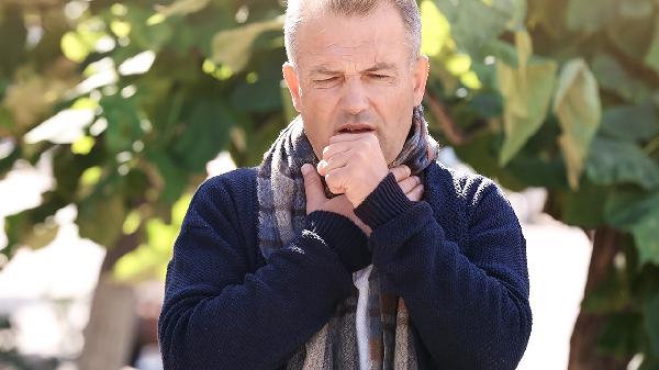 長(cháng)期口臭該如何緩解