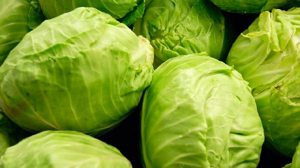 蒜味卷心菜的制作方法