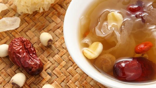 補(bǔ)血養(yǎng)顏粥有什么