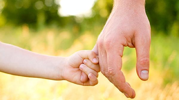 孩子偷錢父母如何正確教育