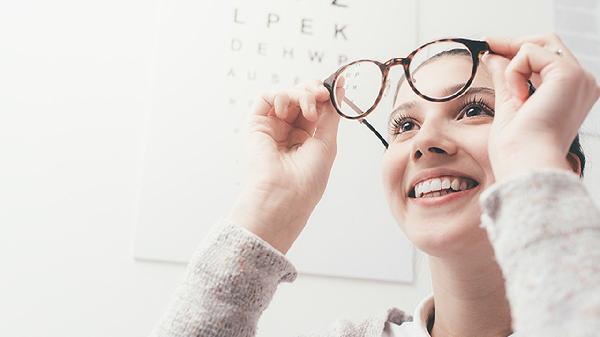 中度近視是否可以不戴眼鏡