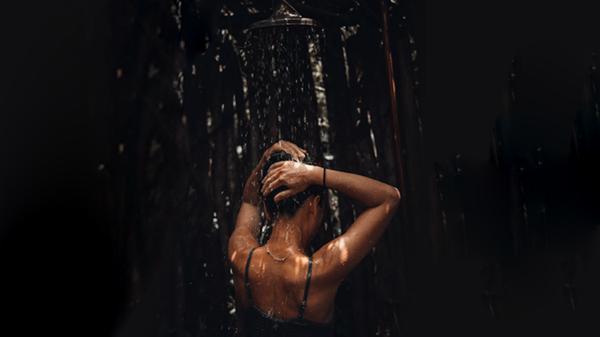 性生活前還是性生活后洗澡好