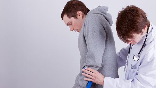 眼部護(hù)理六步小心避免誤區(qū)