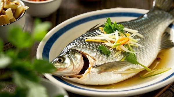 青魚和草魚的區(qū)別在哪