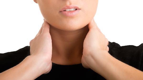 喉嚨聲帶受損怎么辦