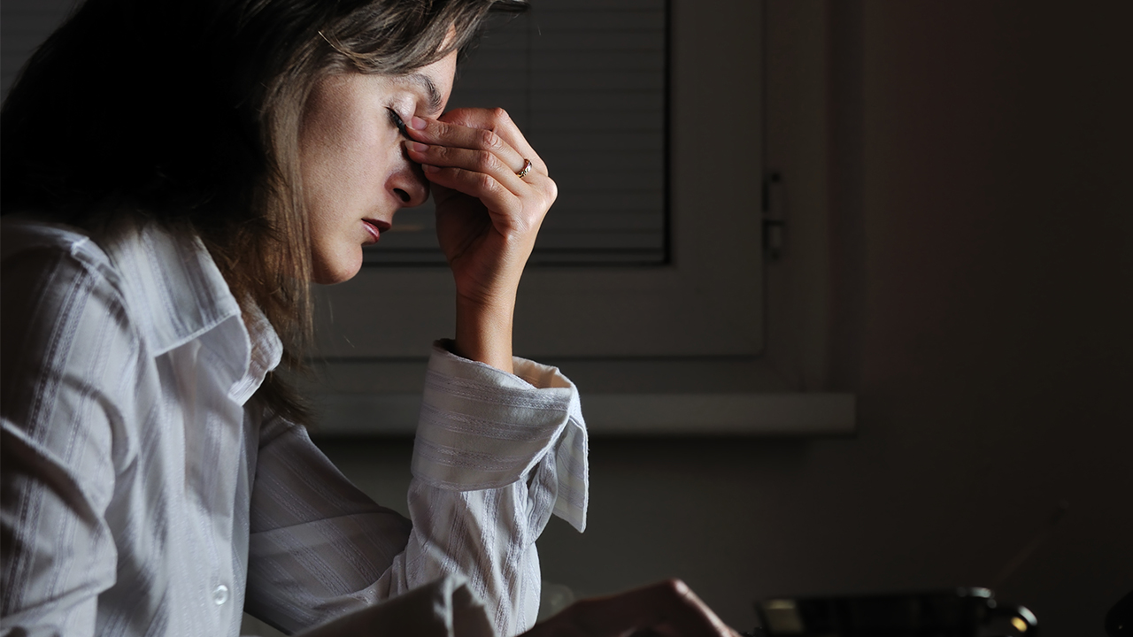 熬夜会引起早泄阳痿吗